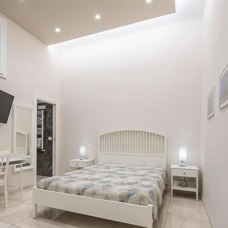 ベッド・アンド・ブレックファスト Al Corso パガーニ